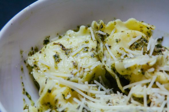 Pesto-Cheese-Ravioli-5